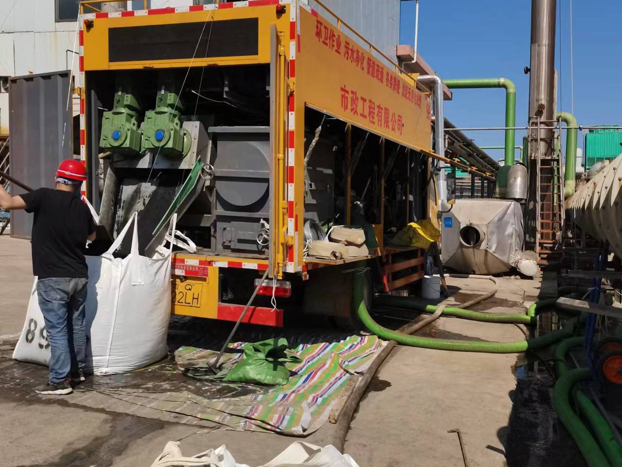 红寺堡淤泥压干处理